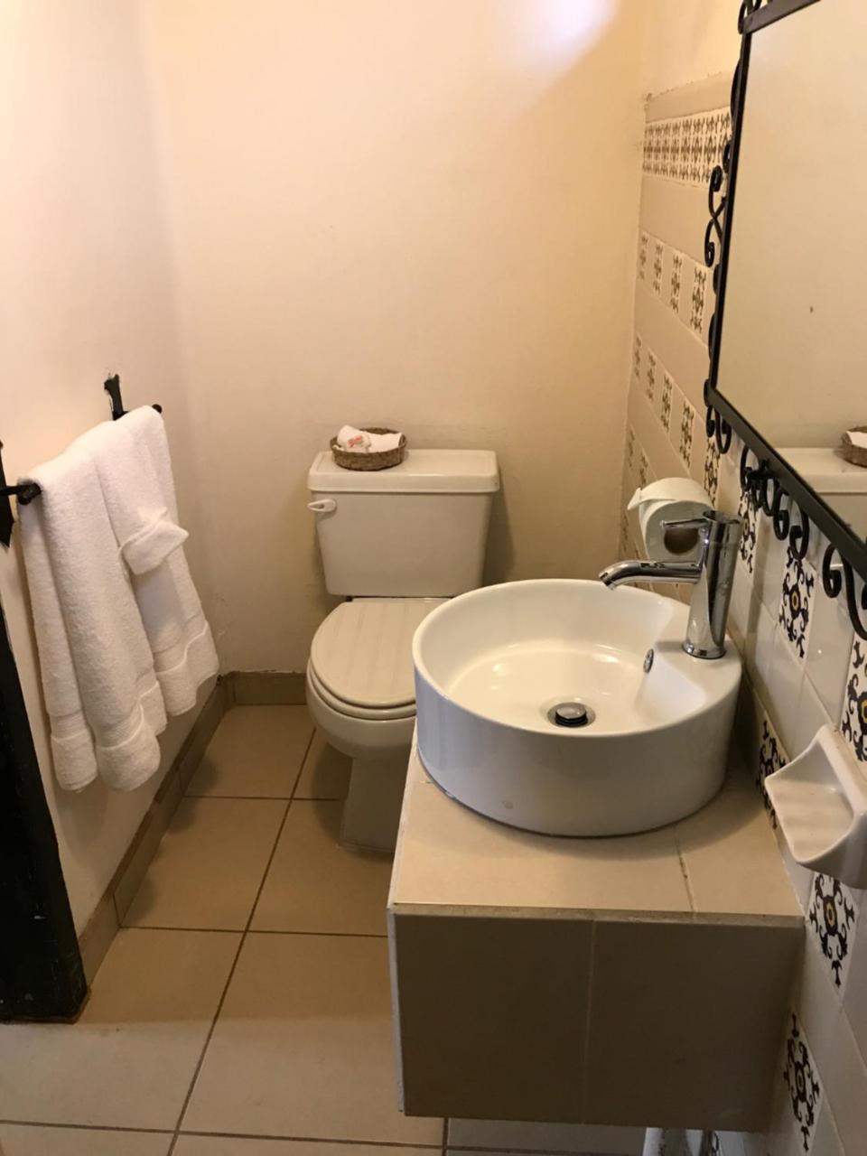 Hotel Villa De Flores Uruapan  Eksteriør bilde