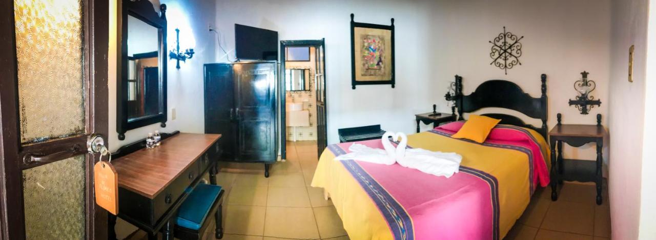 Hotel Villa De Flores Uruapan  Eksteriør bilde