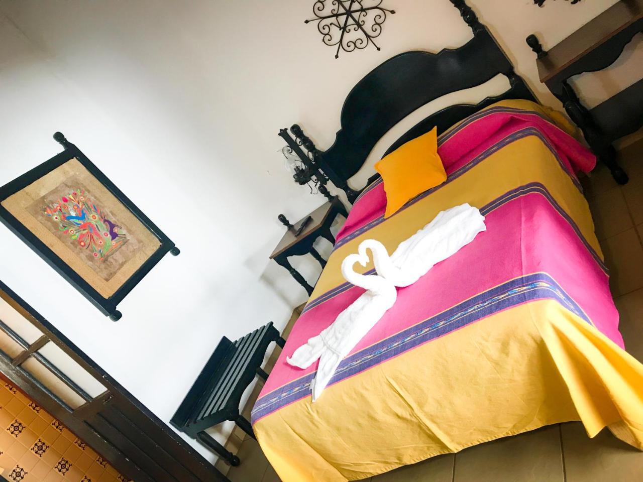 Hotel Villa De Flores Uruapan  Eksteriør bilde