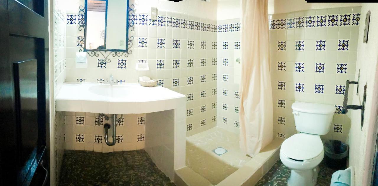 Hotel Villa De Flores Uruapan  Eksteriør bilde