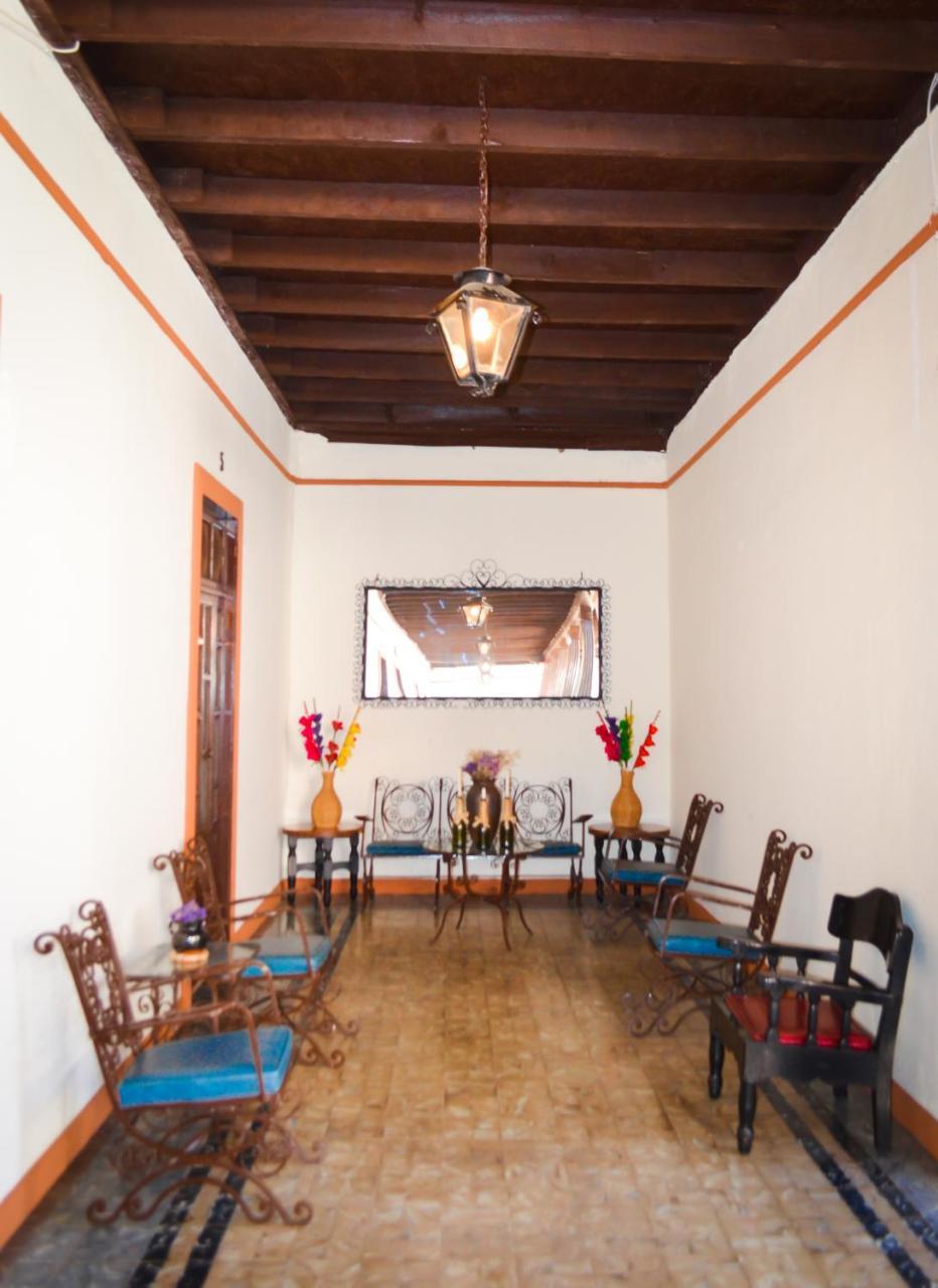 Hotel Villa De Flores Uruapan  Eksteriør bilde